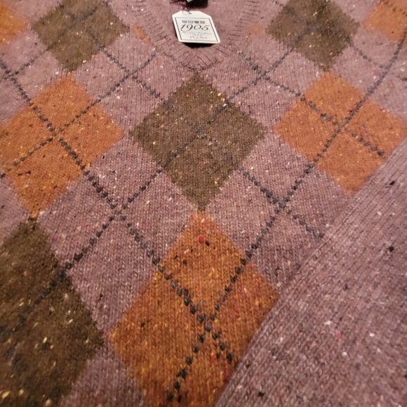 Jos. A Bank Argyle Sweater Sizes XL or L.  Wonderful Christmas gift! - Picture 7 of 12